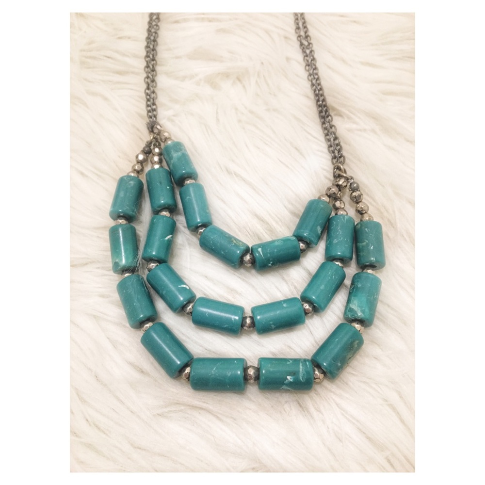 Triple layered turquoise bead and silver necklace